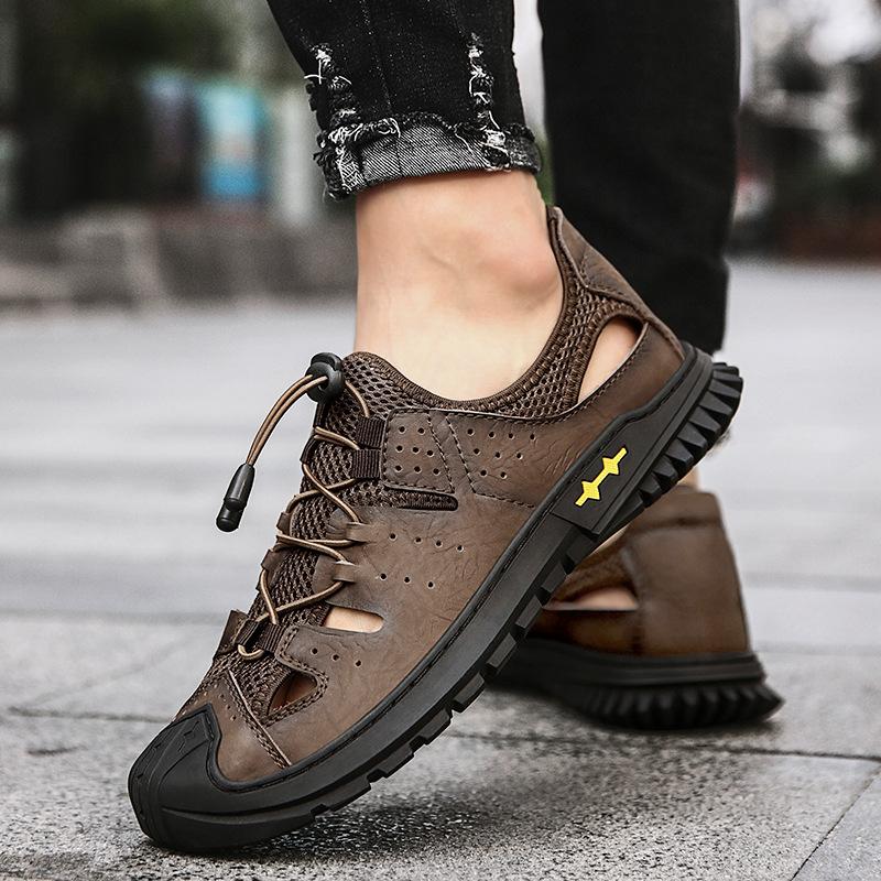 Sandals Men's New Summer Men's Casual Shoes Authentic Leather Toe Box Hollow Sandals Men's Fashionable Soft Bottom Beach Shoes Men
