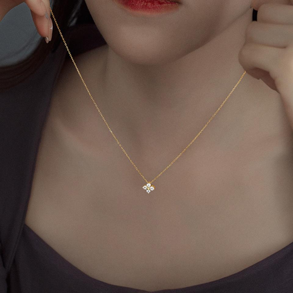 ZAKOL Изысканное ожерелье с четырехлистным клевером из прозрачного циркона для женщин, девушек, женское, сверкающая кубическая циркония, универсальная цепочка-колье, подарок с цирконом