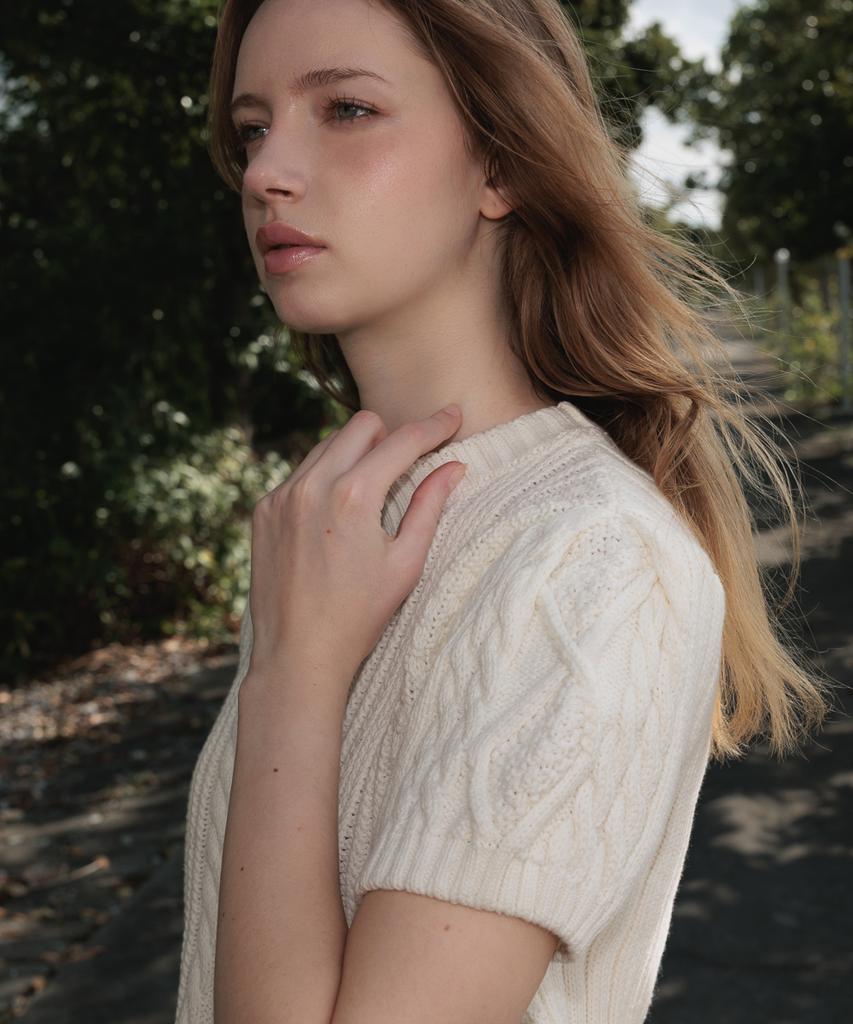 DEHEVE Half Sleeve Cable Knit [Ivory]
