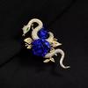 European and American Luxury Rose Brooches for Women, Luxurious Rose and Snake Corsages, Niche Design Pins, Suit Accessories, Wholesale in Stock