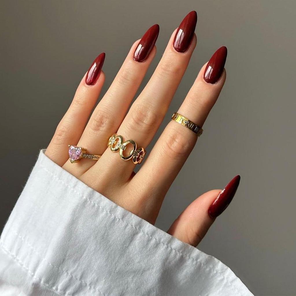 Podzim 2024 Špičkové lesklé, odnímatelné jednobarevné umělé nehty ve tvaru mandle