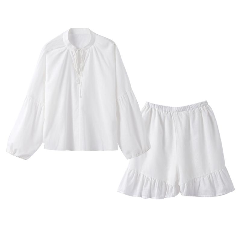 

Женский комплект из хлопка и льна с шортами, однотонная свободная рубашка с V-образным вырезом, рукавами-фонариками, на шнуровке, шорты с эластичной талией, повседневный комплект из двух предметов в стиле Харадзюку, лето L белый