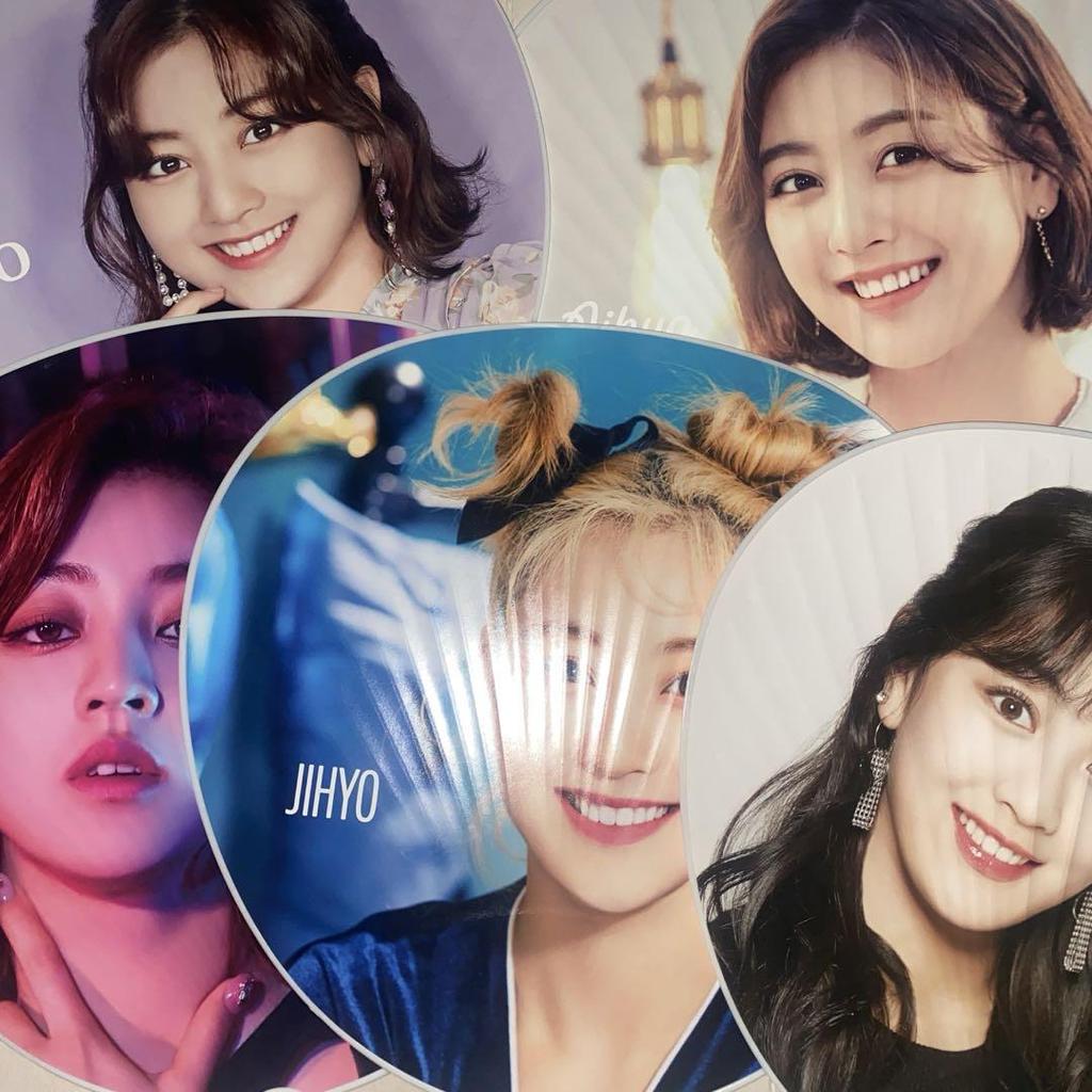 [USED] TWICE Jihyo Goods Bulk Sale Trading Cards Can Badges Lovely Slogan