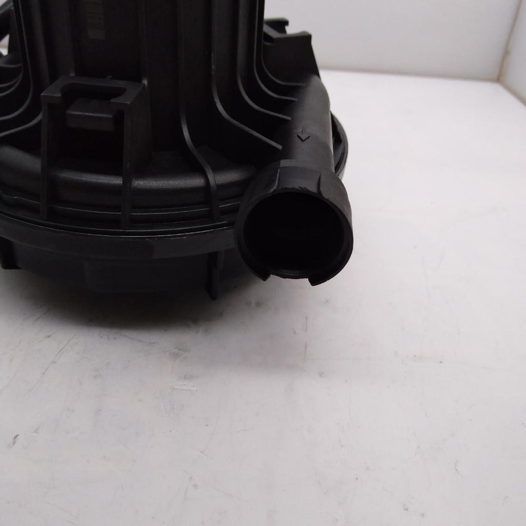 BMW E46, E60, E64, E66, E83 Air Pump 11727506210 11727571589