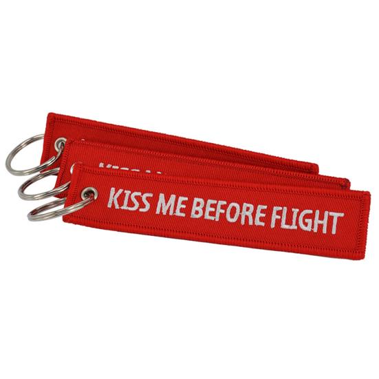 „Kiss Me Before Flight“-Stickerei-Tag, Auto-Schlüsselanhänger, Schlüsselanhänger, Anhänger