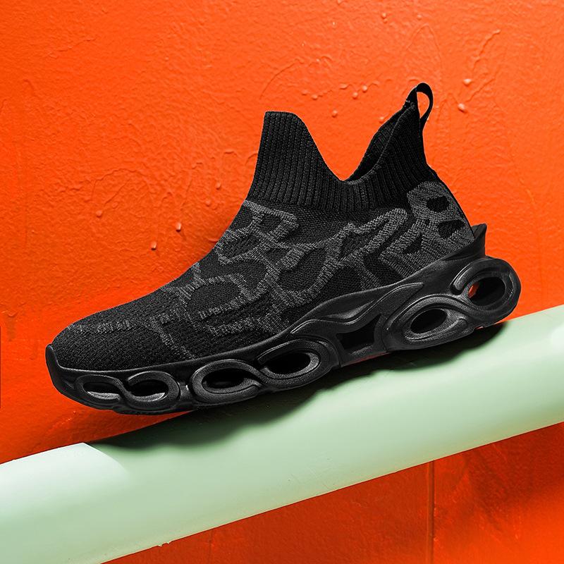 Socks and shoes men's spring new men's blade running shoes fly-woven mesh casual sports men's shoes