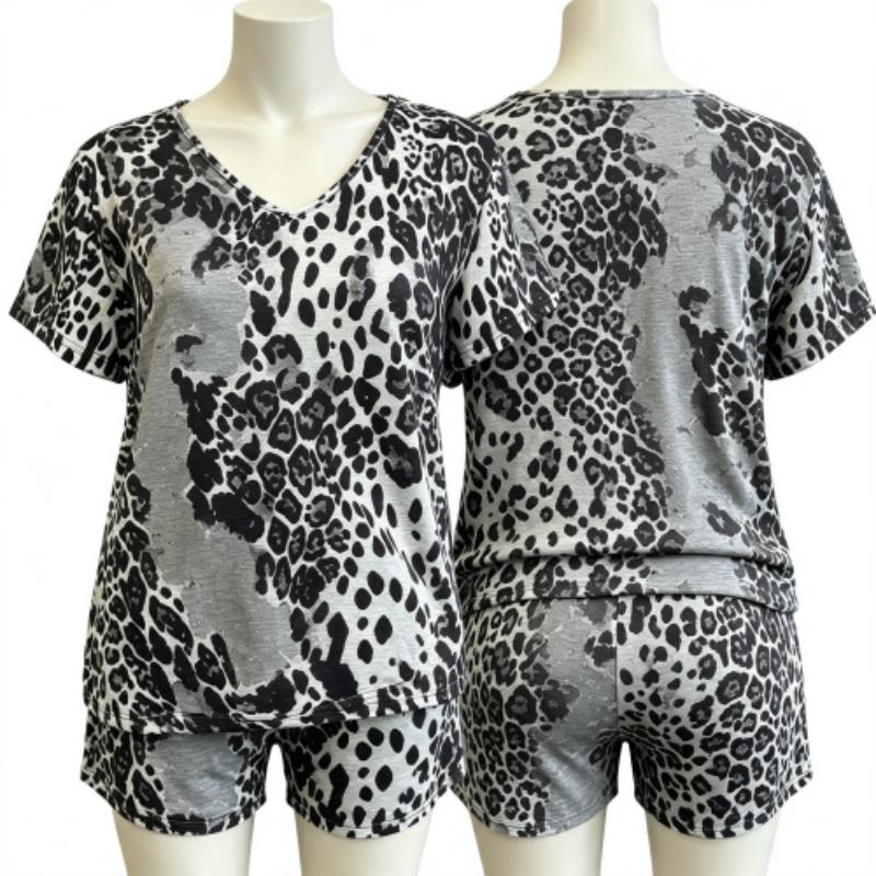 Summer European Streets Leopard Style Printed V-Neck Short Sleeved T-Shirt And Shorts Set Women's and Men's T-shirt Shorts Set