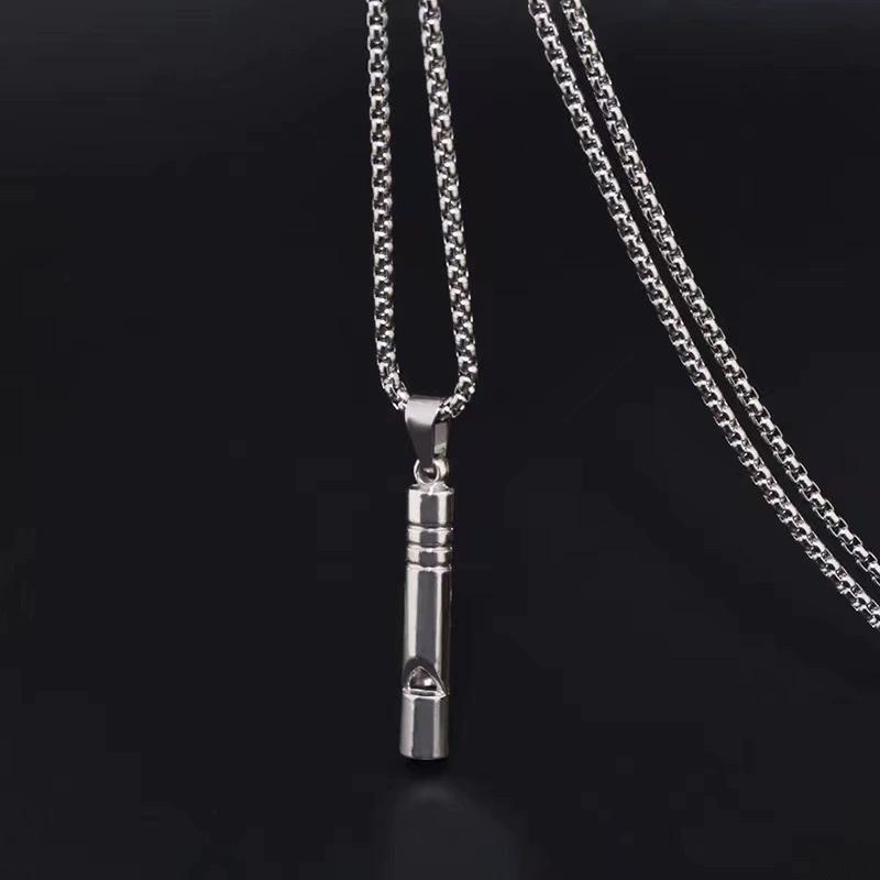 Hip-hop Whistle Necklace Titanium Stainless Steel Pendant for Men and Women Cool Disco Street Can Blow Sweater Chain.