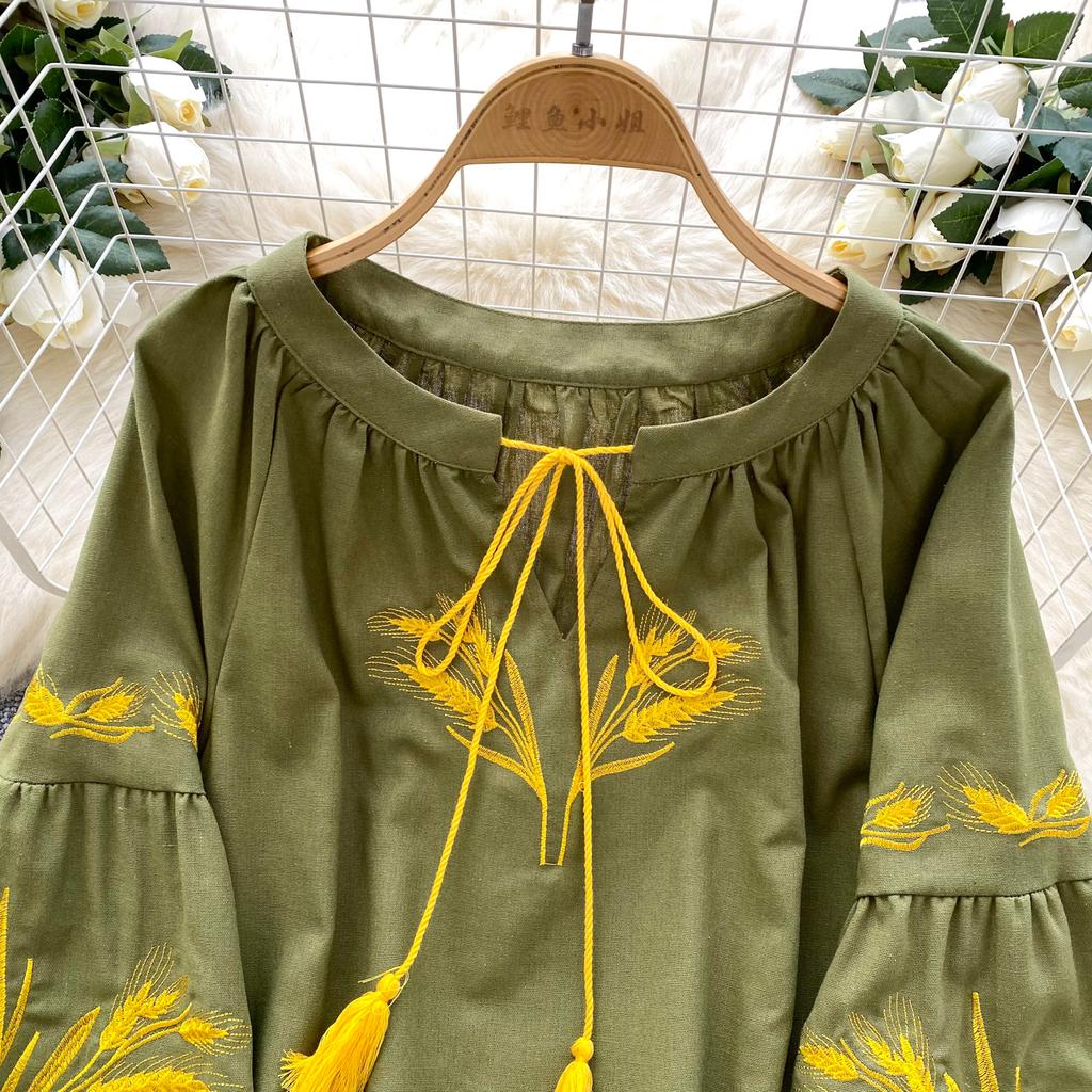 Fashion Blouse for Women Lantern Sleeve Loose Bandage Shirts Vintage Embroidery Spring Blouses Tops