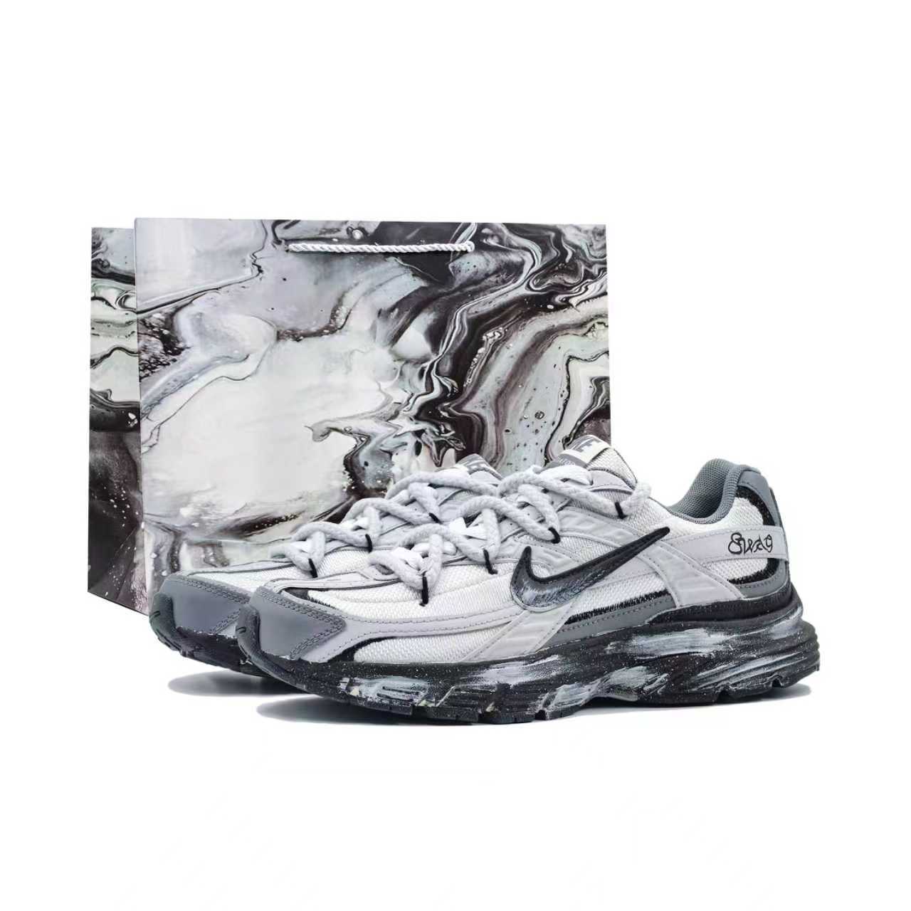 

Nike Initiator Ink Splatter Ark Cushioning Slip Resistant Abrasion Resistant Breathable Low top Casual Shoes Men s Gray HQ1179-001(Team1154-) 41