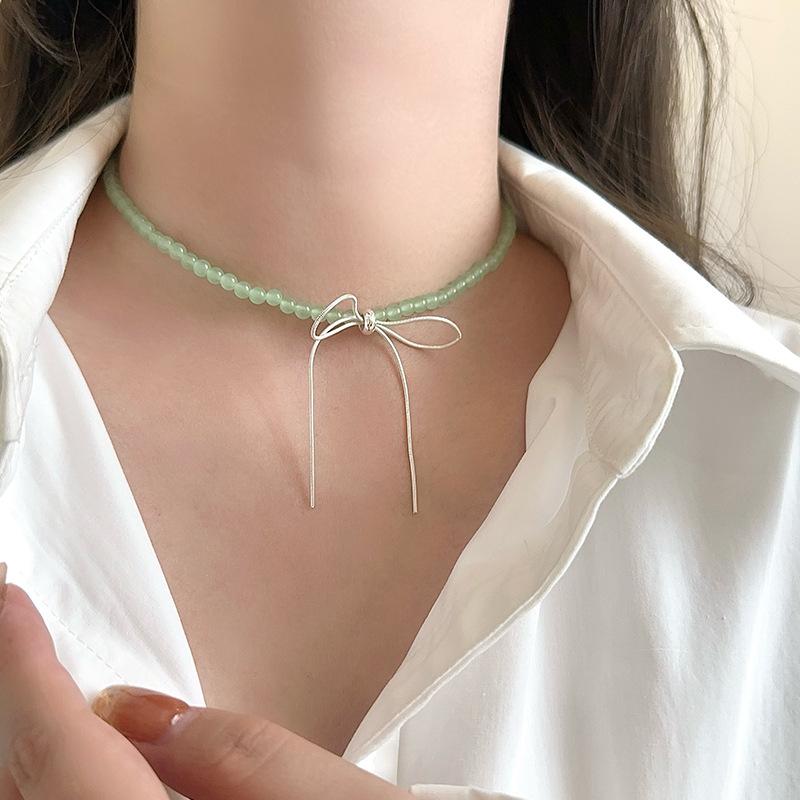 Unique Niche Bow Beaded Necklace Women'S Fresh And Elegant Fashion Personality Temperament Versatile Neck Chain Collarbone Chain