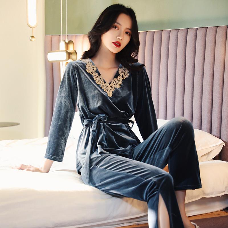 Pajamas Women's Spring, Autumn and Winter Gold Velvet Long-sleeved Trousers Two-piece Split Can Be Worn Out Casual Home Wear