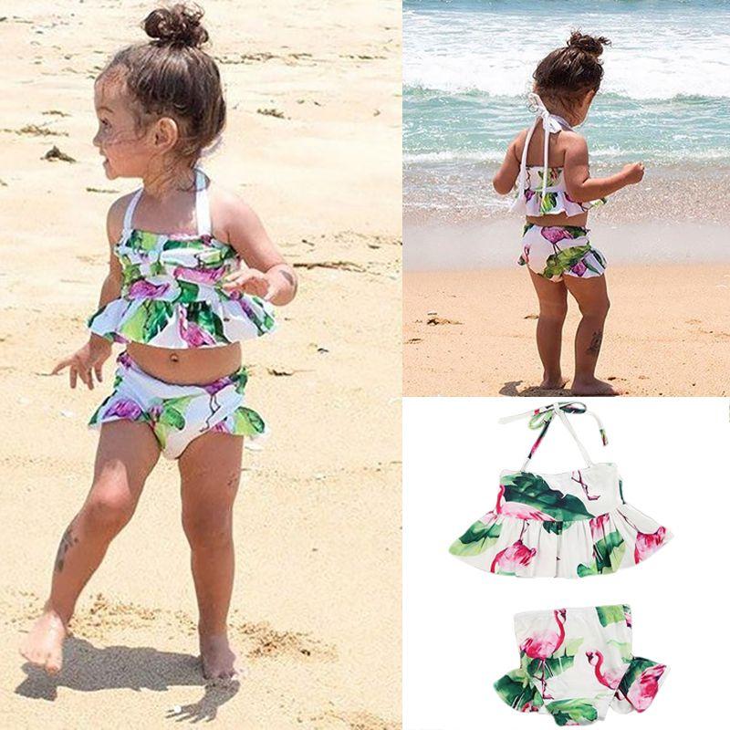 Charmantes 2-teiliges Mädchen-Bikini-Set mit Rüschen und Blumenmuster, mit entzückendem Flamingo-Design