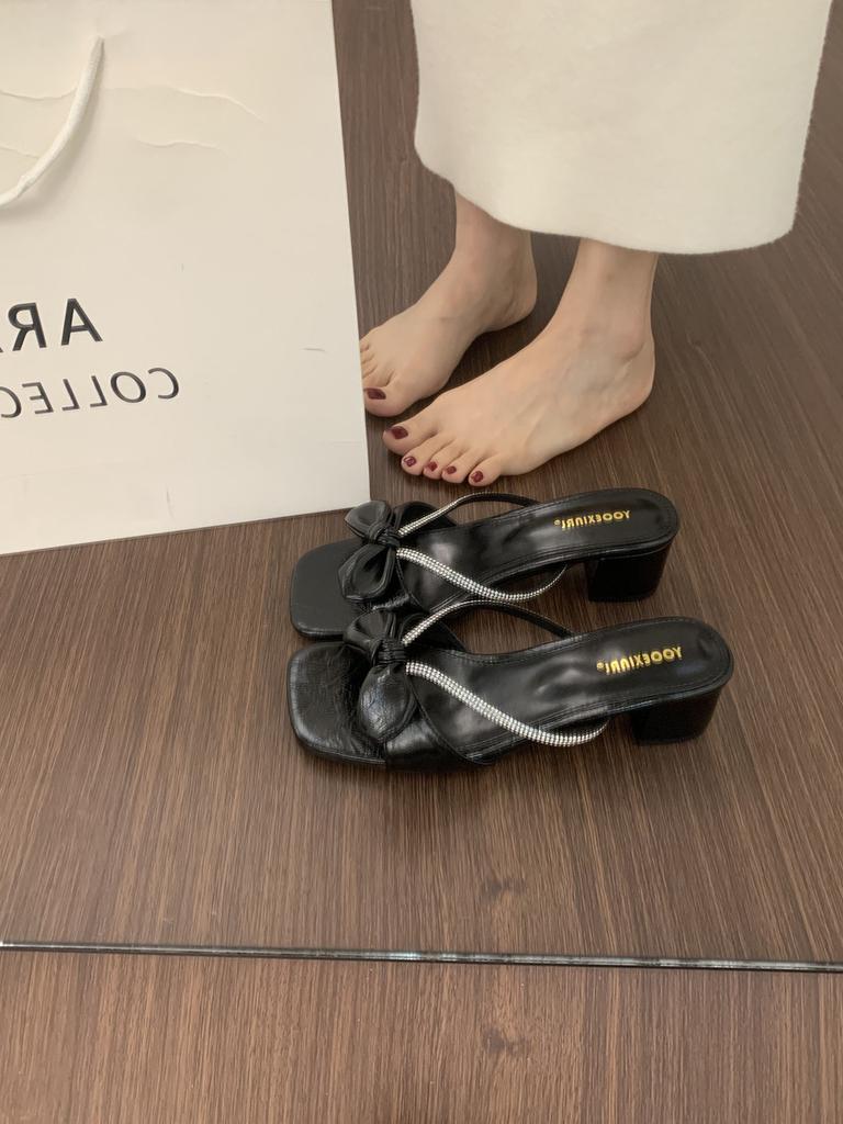 Bow Word with Rhinestone Cool Slippers Women's Summer Wear 2025 New 3cm Small High Heel Thick Heel Fashion Sandals