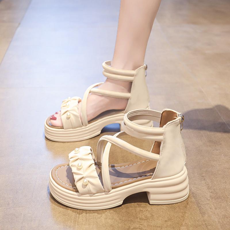 Tragen Sie 2025 römische Sandalen Damen neue Sommer Außen High Heels mit Rock Sandalen lässig vielseitig Explosion Strand