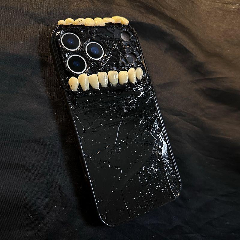 

The new three-dimensional teeth are suitable for Apple 17Pro mobile phone case iPhone16Promax advanced sense 15Pro hard case. 17