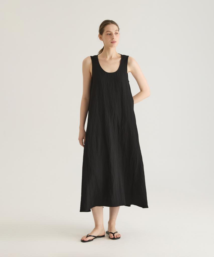Oteumilkape Minimal Maxi Sleeveless Dress - Black