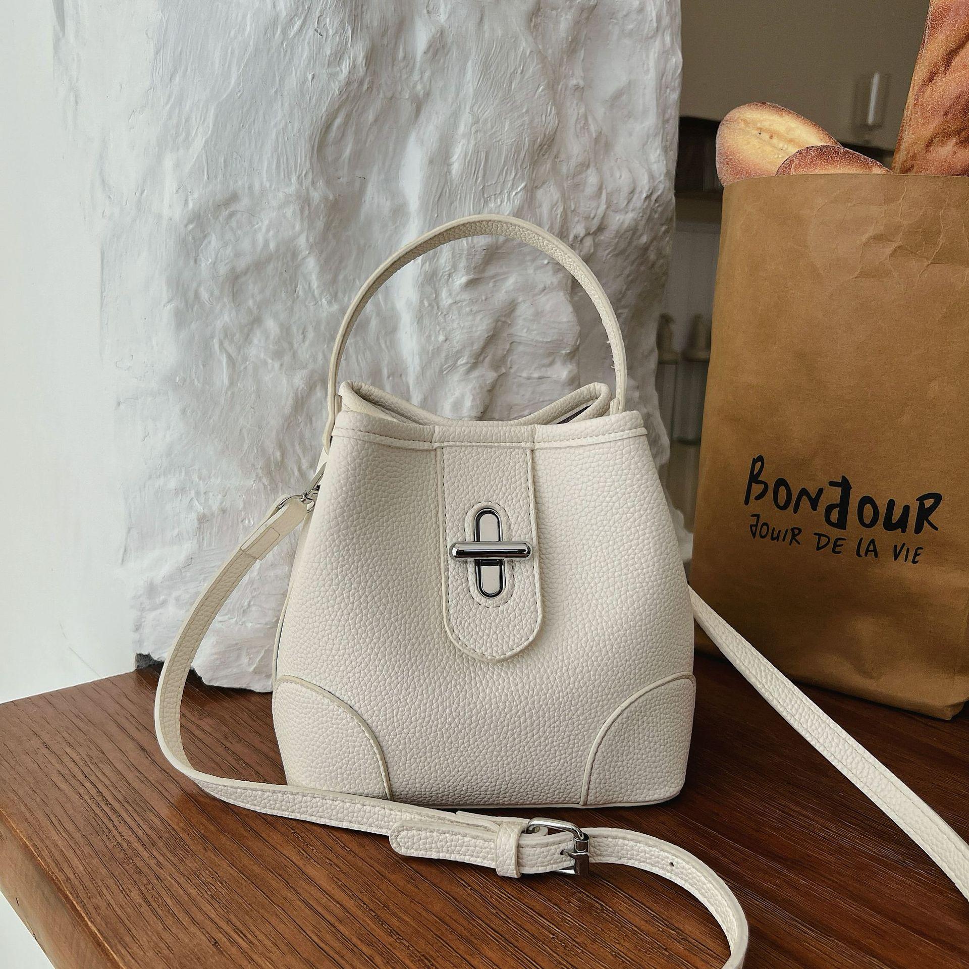Elegant, Sophisticated, Fashionable, Niche, Versatile, Shoulder Bag, Crossbody Bag, Bucket Bag белый