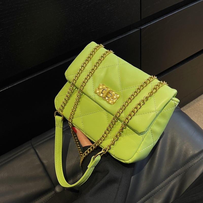 New soft leather single high-end shoulder bag rhombus chain bag fashion embroidery thread underarm messenger bag bag bag