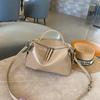 Versatile Women's Crossbody Shoulder Bag - Vegetable-Tanned Top-Grain Cowhide, Zipper Dumpling Design, Large Capacity for Daily Commute