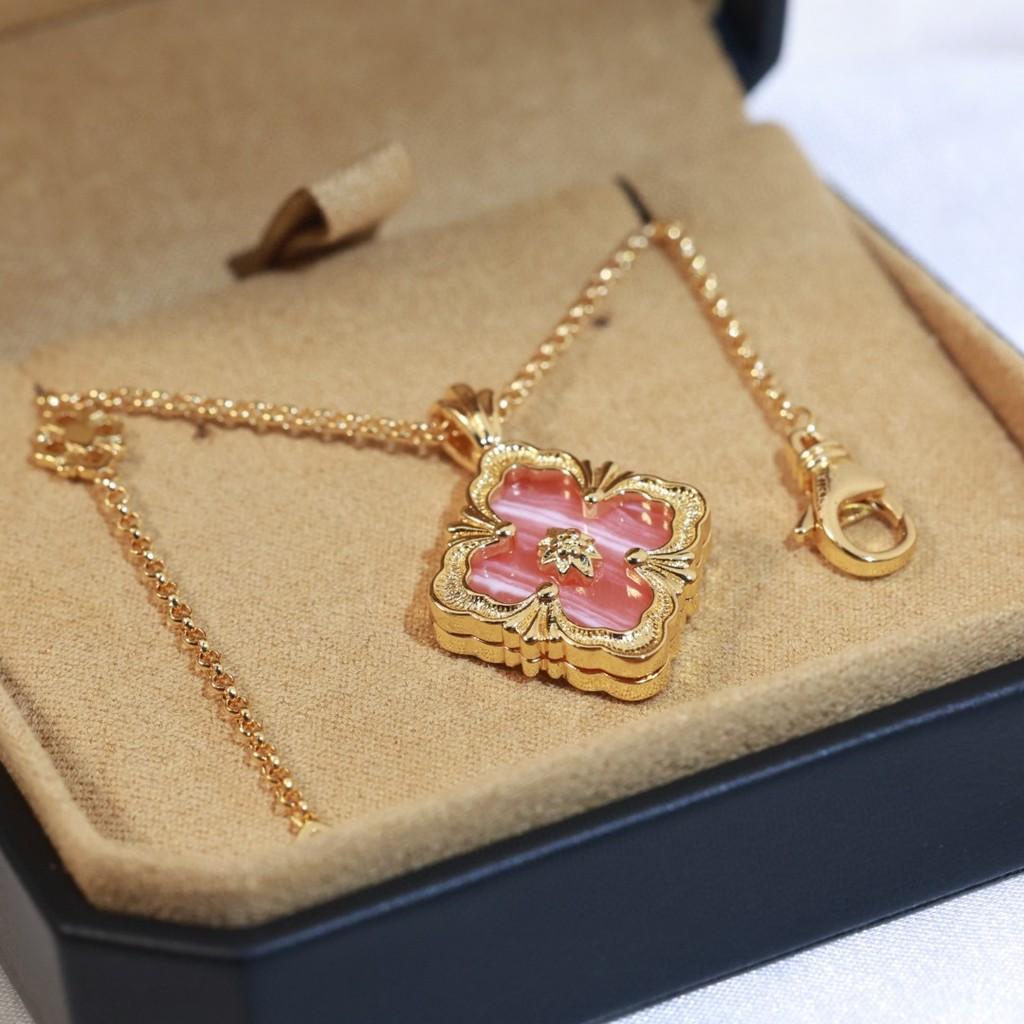 Collana stile palazzo retrò con guscio di quadrifoglio spazzolato al diamante, collana bifacciale in agata e polpa di giada, realizzata in materiale V-gold
