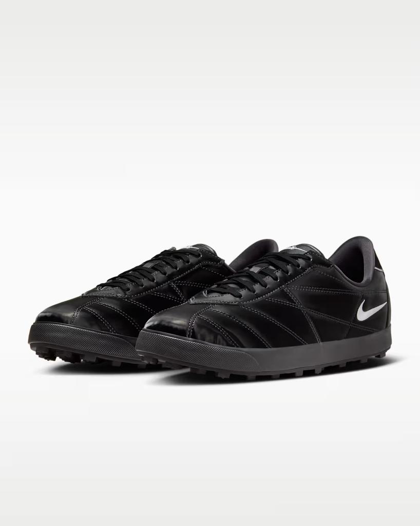 IR5902-010 Nike Astro Grabber "Black"
