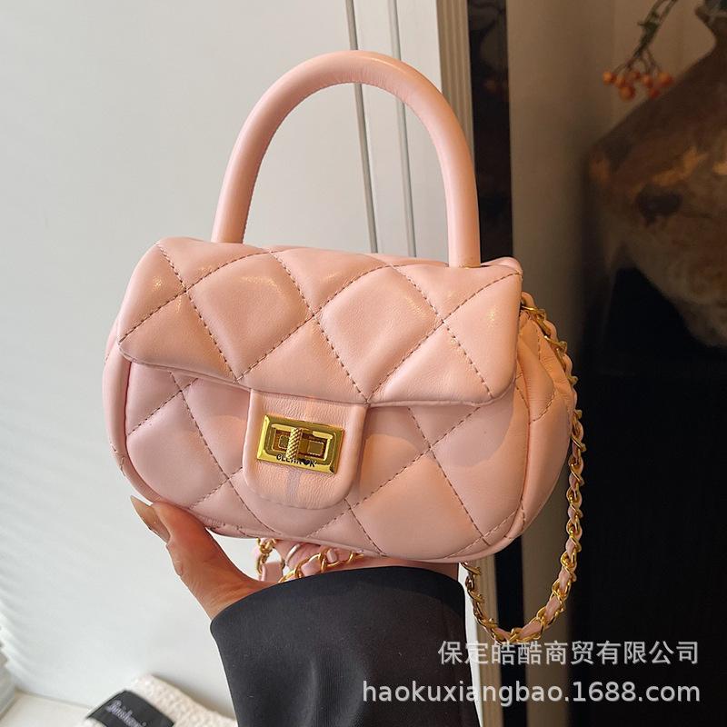 Women's bag 2025 new messenger bag spring and summer small square bag niche design high sense women's shoulder portable diamond bag