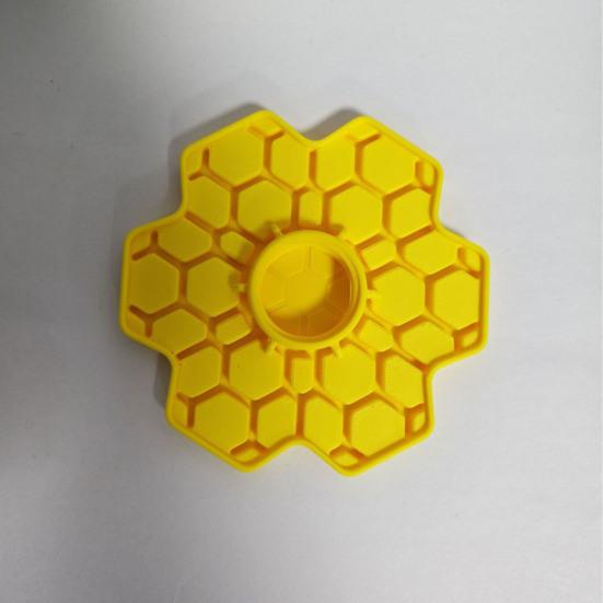Bee Watering Station for Garden Honeycomb Design Bee Feeder And Waterer Compatible with Regular Wide Mouth Canning Jar for Hives Beekeeping Supplies