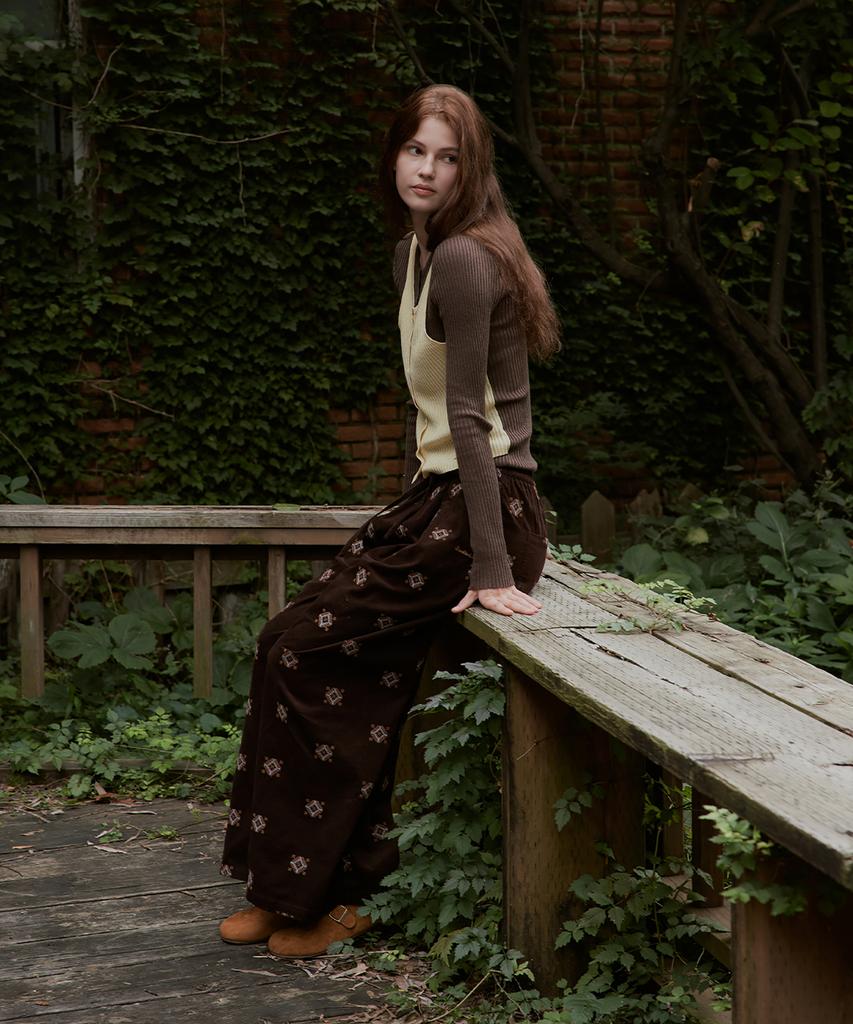 Seutyudioaenpaleukeu Ethnic Corduroy Wide Pants_Brown