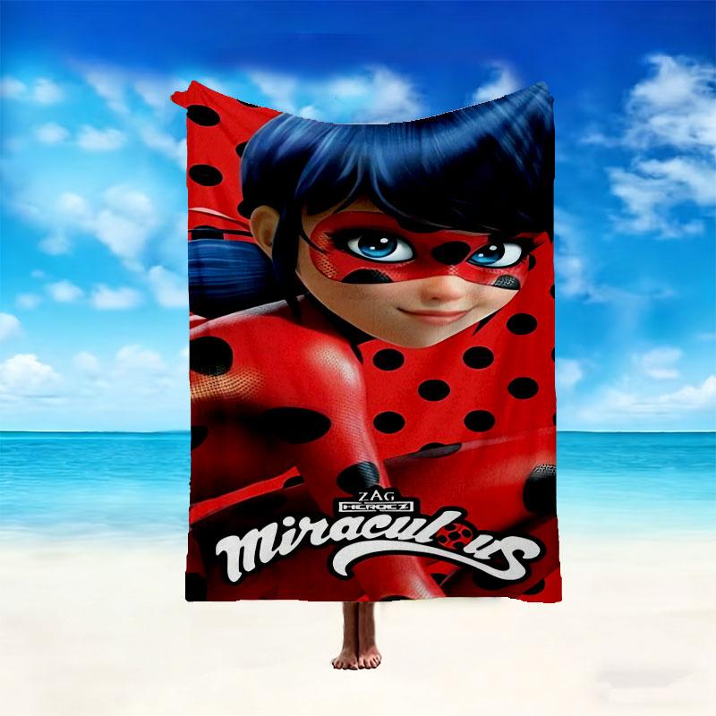1pz Morbida Coperta Coccinella, Coperta Stampata Leggera e Resistente, Perfetta per Casa, Divano, Letto, Picnic, Viaggio, Ufficio