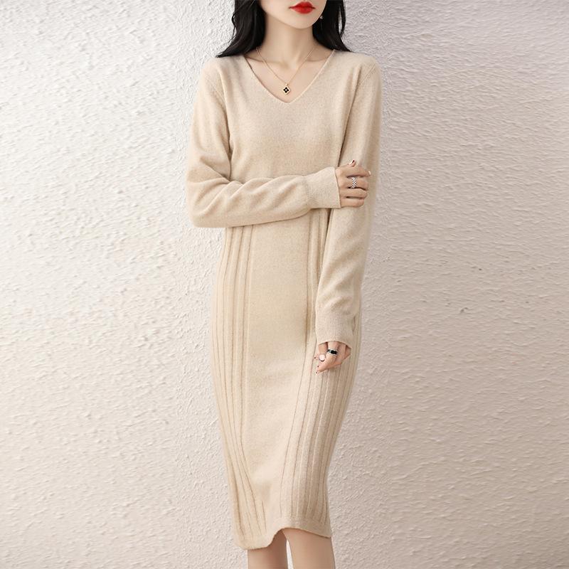 Pure Wool Strip V-neck Mid-length Dress for Women In Autumn and Winter New Fashionable and Versatile Age-reducing Slimming Over-knee Skirt