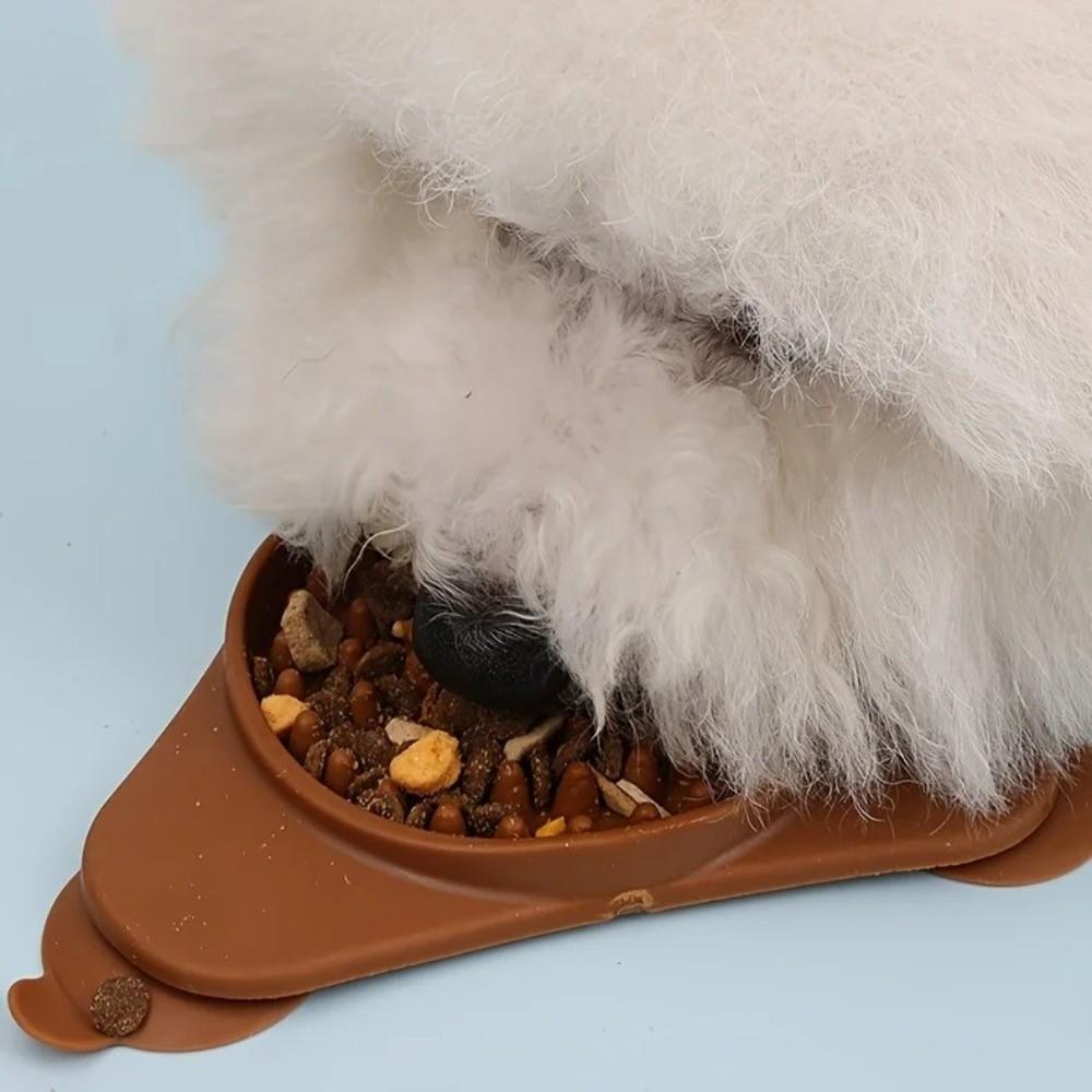 Suction Cup Base Pet Licking Mat Non-Slip Design Anti-Choke Food Pad for Dogs and Cats