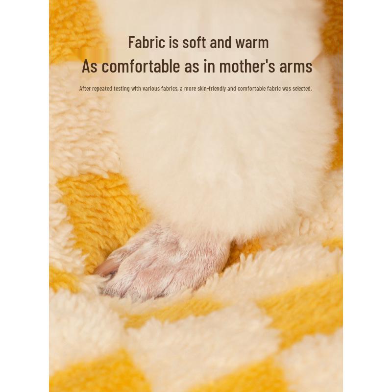 Four Seasons Semi-Closed Dog Bed: Cozy Winter Warmth for Pets