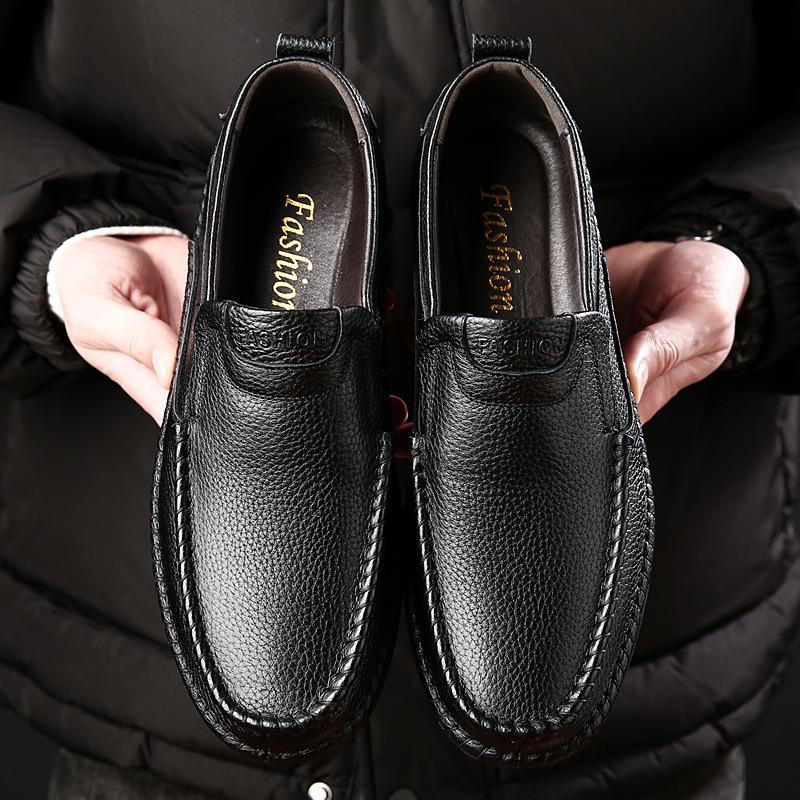 

New first-layer cowhide men s leather shoes cover feet and pedal single shoes men s soft-faced non-slip men s shoes 38 чёрный