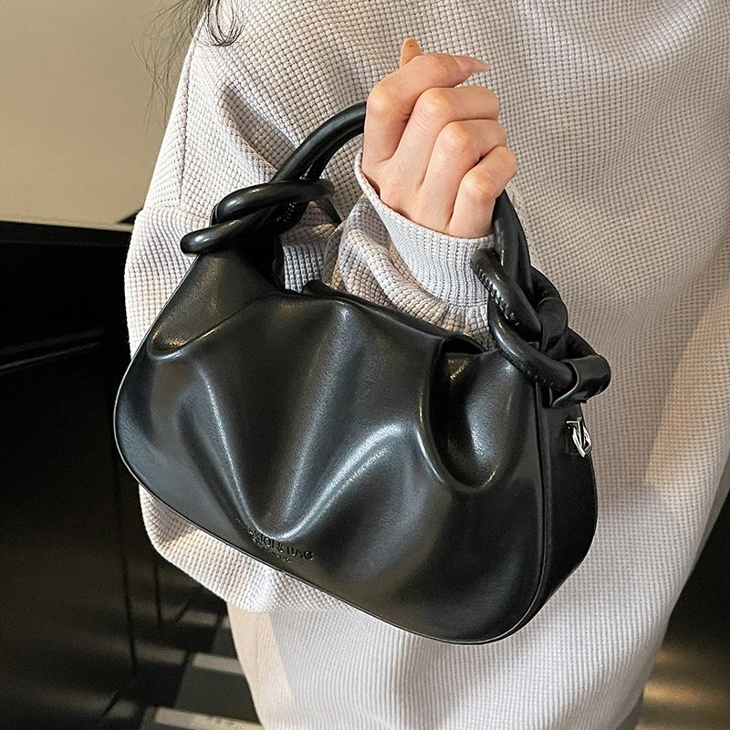 Hot Sale Super Fire Simple Pleated Sense Portable Cloud Small Bag Versatile Leisure Commuter Advanced Sense Messenger Bag Female