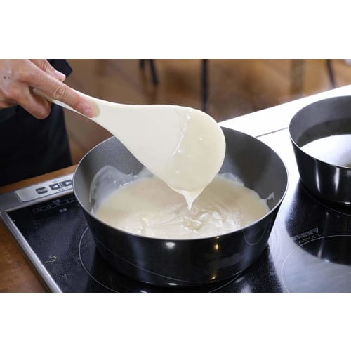 EBM TPX Resin Antibacterial and Heat-Resistant Round Spatula, 440mm