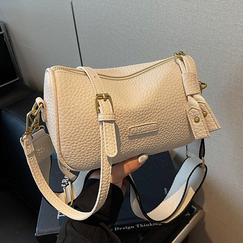 

Retro small bag women s autumn and winter versatile new fashion broadband shoulder messenger bag pillow bag