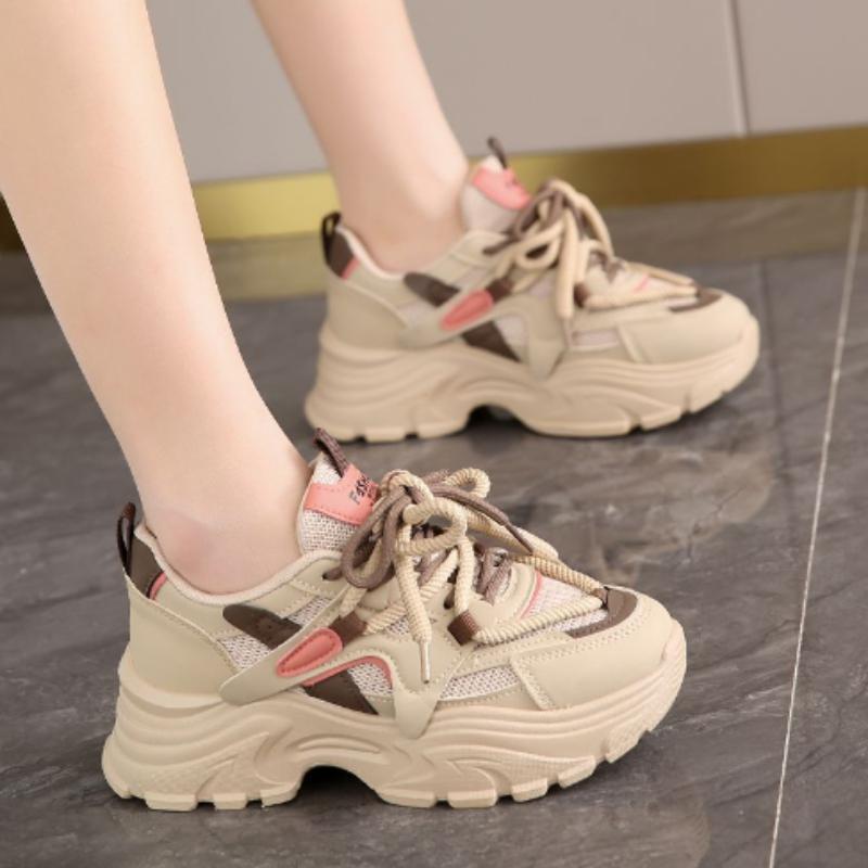 The New Retro Women Shoes Spring Platform Shoes High Quality Casual Sneakers Fashion Designer Shoes Versatile Women Sneakers