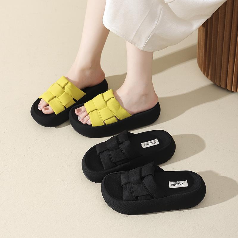 Thick-soled Slippers Women's Outer Wear 2025 Spring and Summer New Korean Version of Versatile One-word Drag Fashion Fairy Cool Slippers