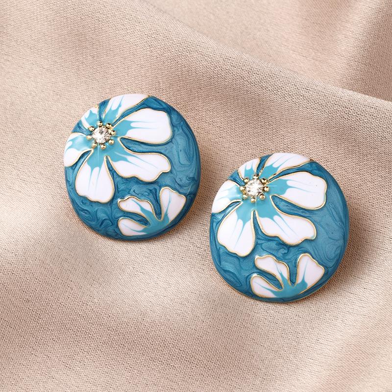 Retro literature and art light luxury enamel glaze design s silver needle earrings medium ancient small fresh earrings wholesale