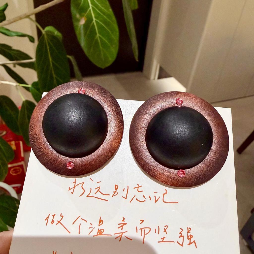 Natural tiger's eye stone series stud earrings for women Maillard exquisite retro earrings niche light luxury high-end temperament earrings