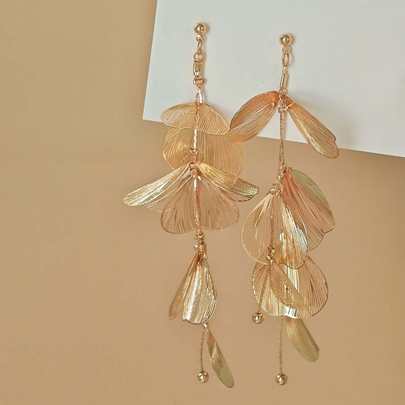 Fashion Long Tassel Petal Drop Earrings for Women Luxury Metal Crystal Hollow Flower Temperament Earrings Wedding Zircon Gifts