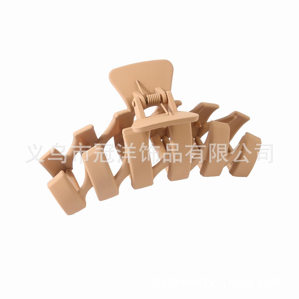 Fashionable N-shaped Large Frosted Spray-painted Plastic Hair Clip for Ladies' Hair
