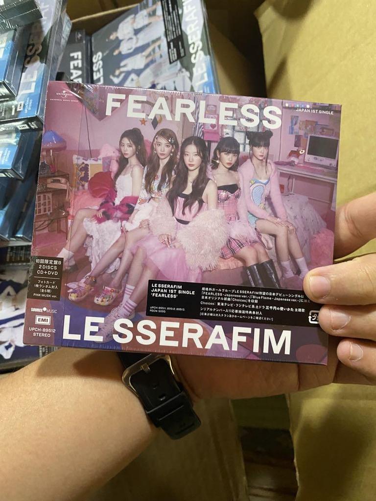 [USED] LE SSERAFIM FEARLESS 1st Japanese single 3 pieces