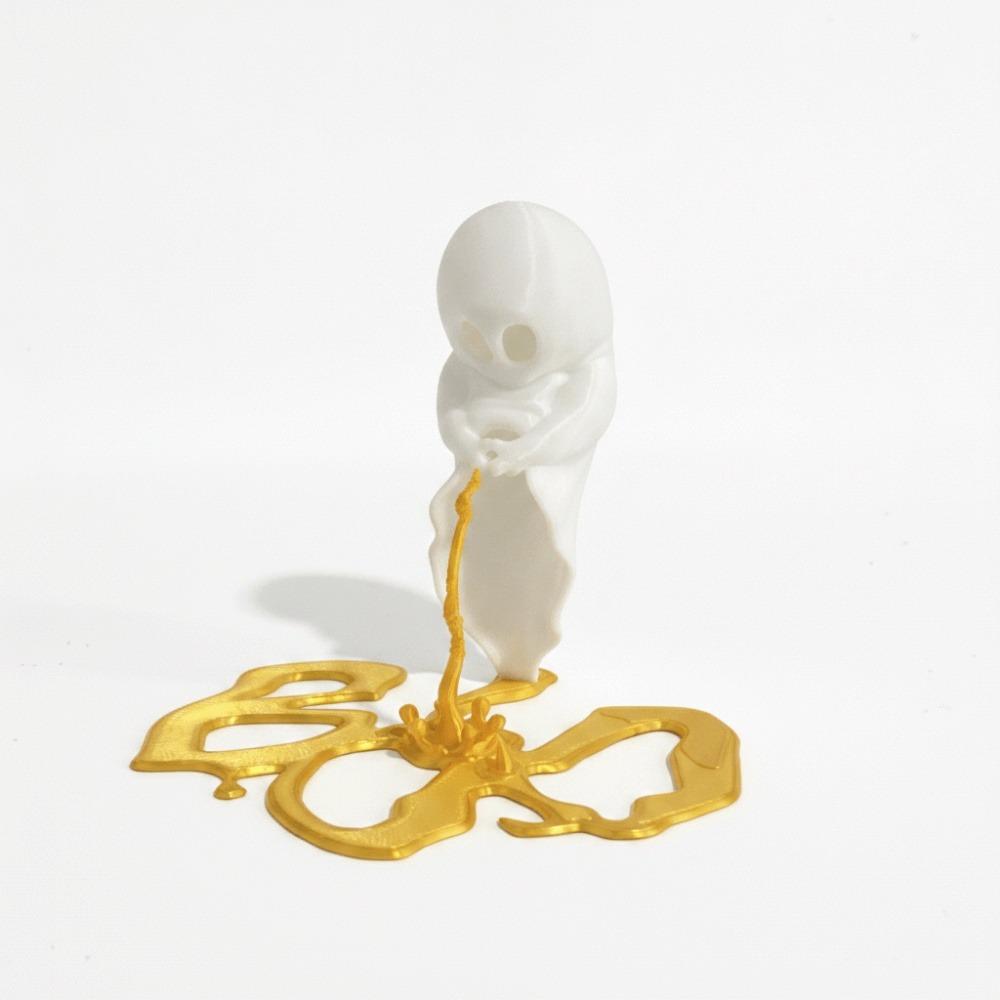 Funny Peeing Ghost Figurine Creative Playful Halloween Figurine Wacky Cute Squirt Ghost Statue Party Decoration