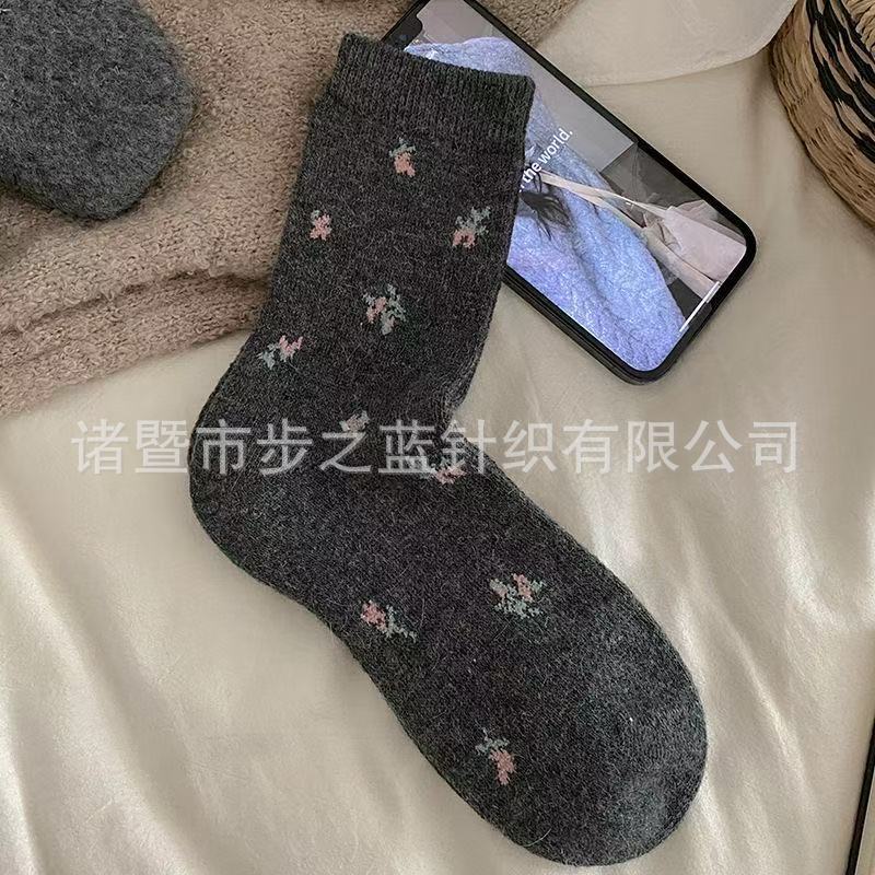 Floral Wool Socks, Women's Mid-calf Socks, Thick and Warm Long Socks for Autumn and Winter, Boneless Pile Fleece Socks