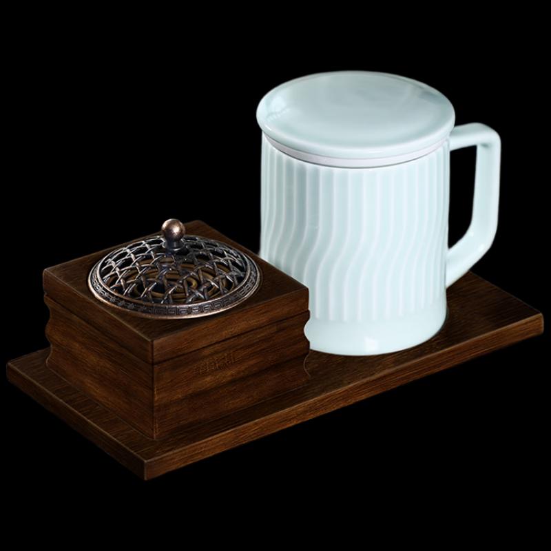 

Wanchunhe Celadon Sandalwood Bamboo Tea Set