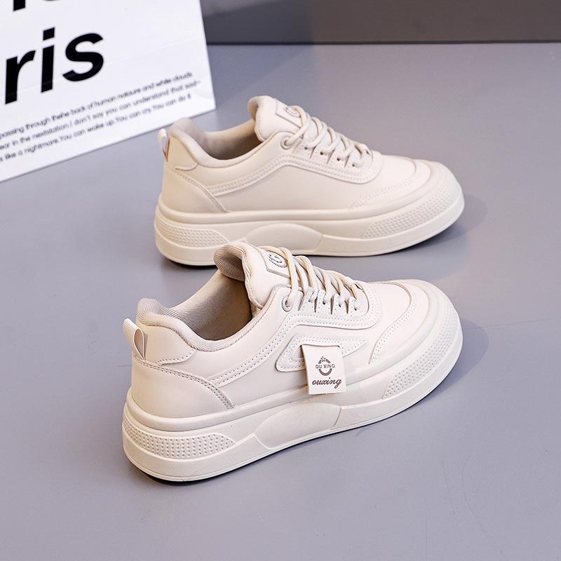 2025 spring little white shoes new Korean version ins female students height increase platform sports board shoes casual shoes female Q2006