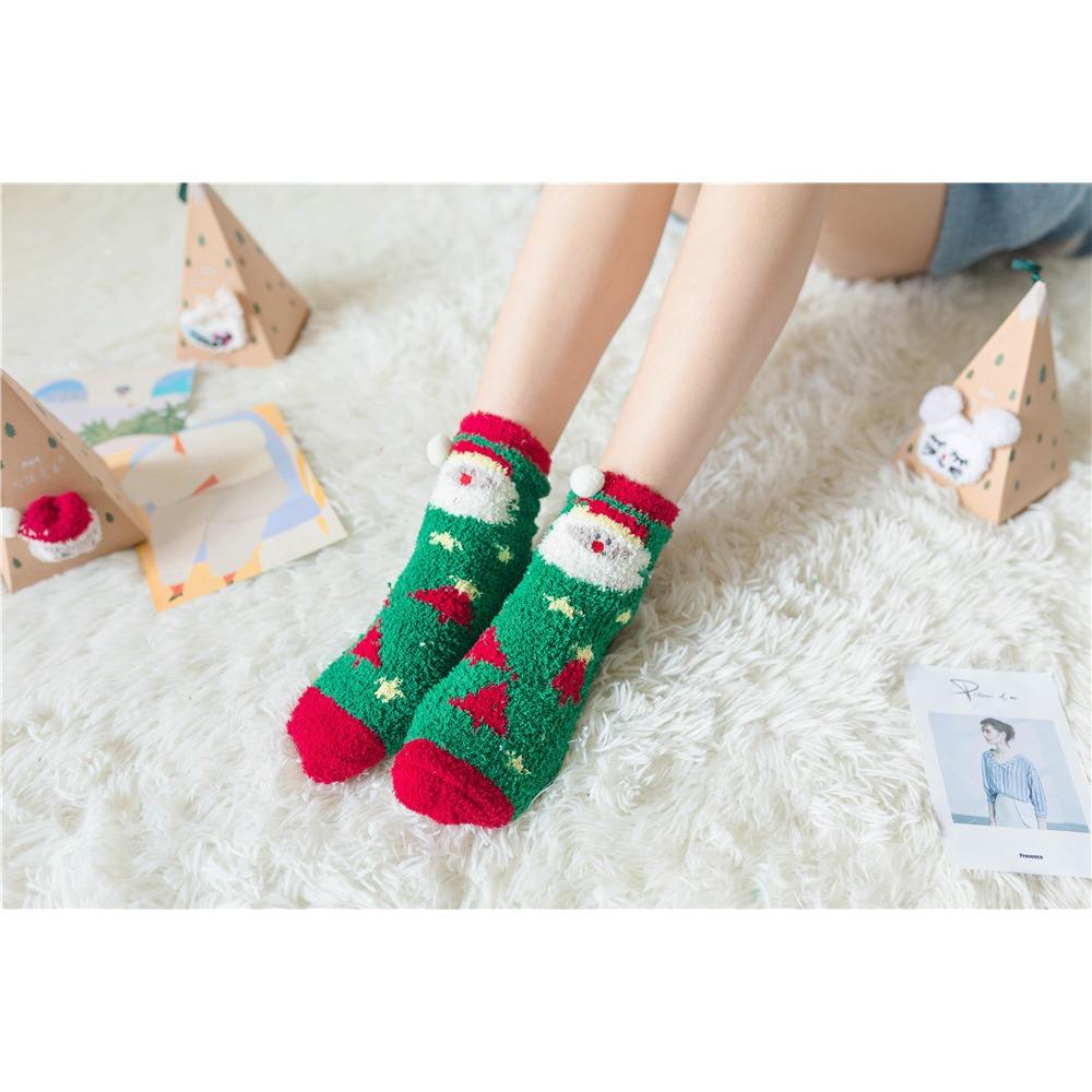 Fashionable Comfortable Warm Autumn Winter Plush Christmas Socks Fun Christmas Cartoon Prints Mid Tube Women's Socks