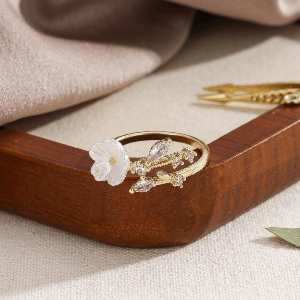 Adjustable Flower Crystal Ring Leaf Design Finger Jewelry Delicate Flower Opening Ring  Anniversary